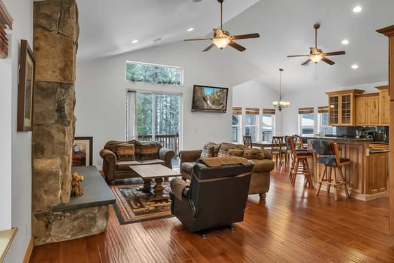 8436 Steelhead Ave - Image 1