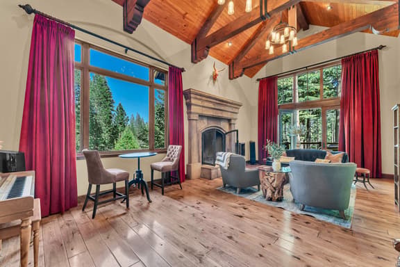 11080 Laurelwood Dr - Image 1