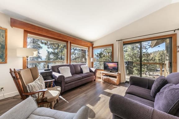 7224 Plaza Circle - Image 1