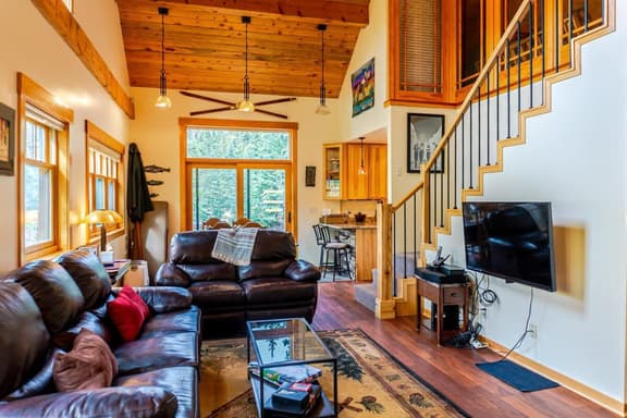 331 Blue Lakes Rd - Image 1
