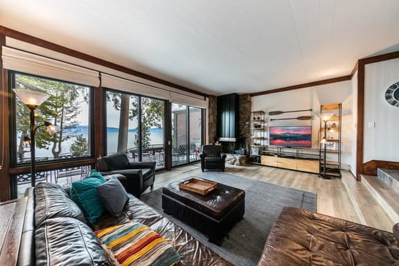 41 Tahoe Tavern - Image 1