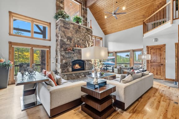 790 Whispering Pines - Image 1