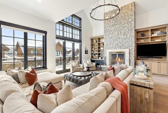 53 Moose Hill - Image 1