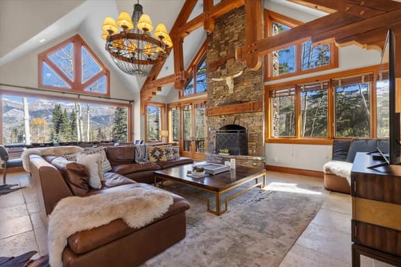 207 Wilson Peak Dr - Image 1