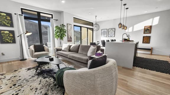River West #622 - Image 1