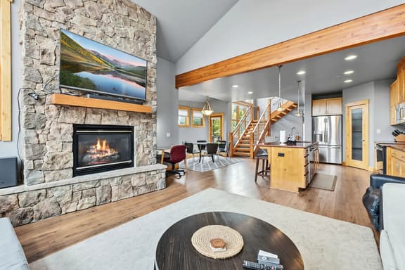 26 Laredo Dr - Image 1