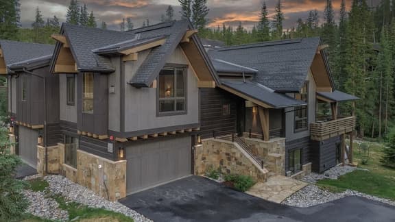 269 River Park Dr - Image 1