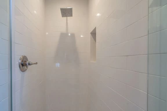 110 Hood Park - Image 1