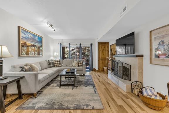 Park Station #136 - Image 1