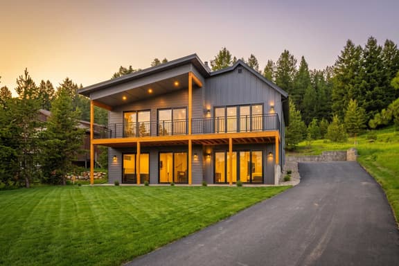 Big Sky Sanctuary | Mtn Views & Deck & Trail Access - Image 1